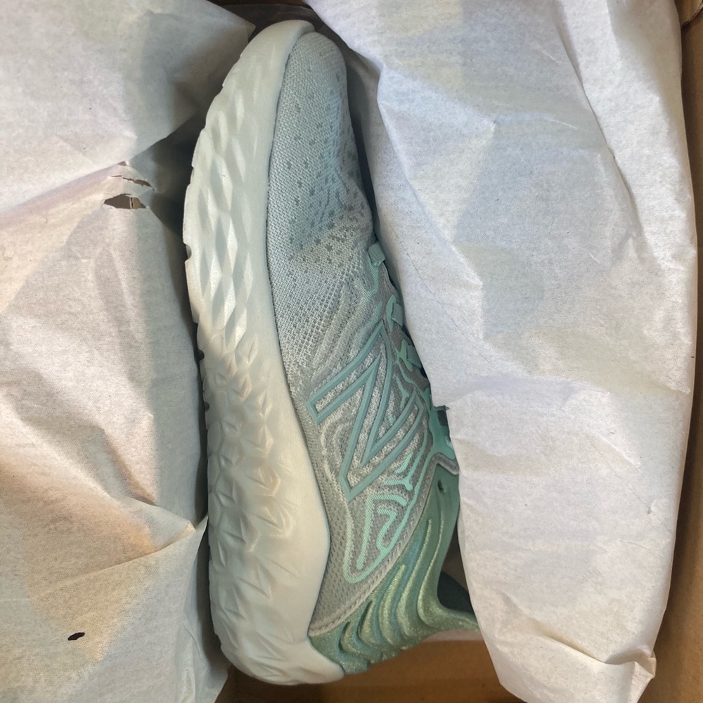 New Balance Fresh Foam Beacon WBECNLG3